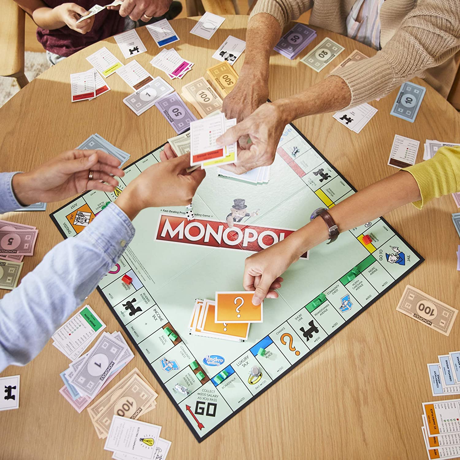 เกมกระดานโมโนโพลีคลาสสิกจาก Ha - Hasbro Game Monopoly บทวิจารณ์และราคา